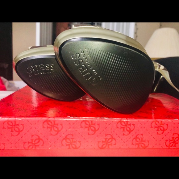 NWT Guess giraffe print heels - Picture 3 of 4